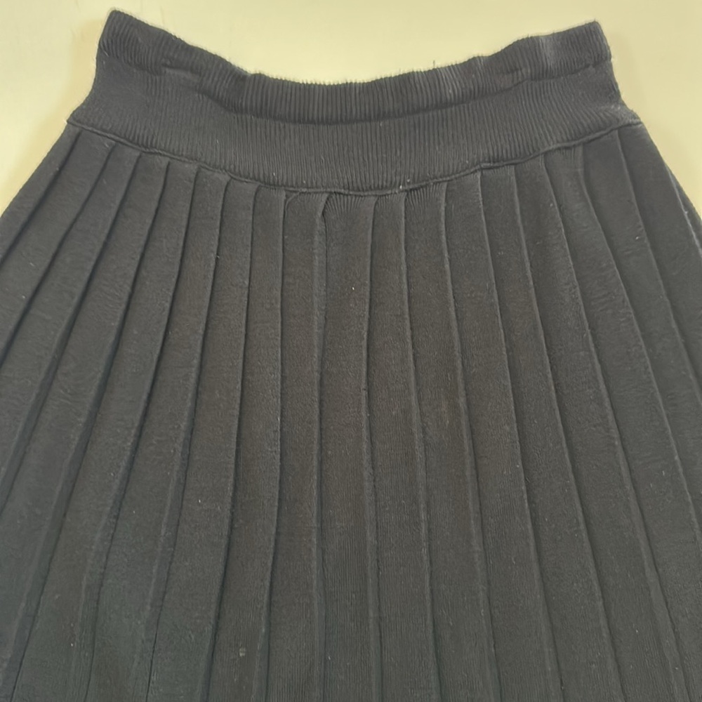 Liz Claiborne Vintage 80s Wool Pleated Skirt Midi A-line